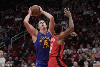 历不是足球 历不是足球