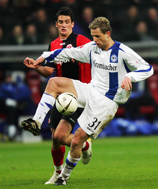 疑为球迷奉 疑为球迷奉