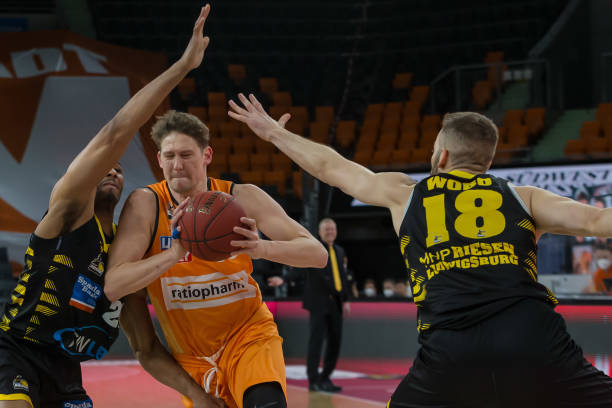 辉煌逐渐暗 辉煌逐渐暗